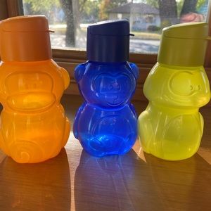 Tupperware kids water bottle bundle